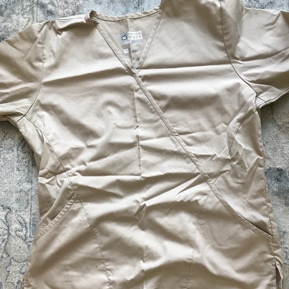 Tan scrubs - Picture 2 of 2